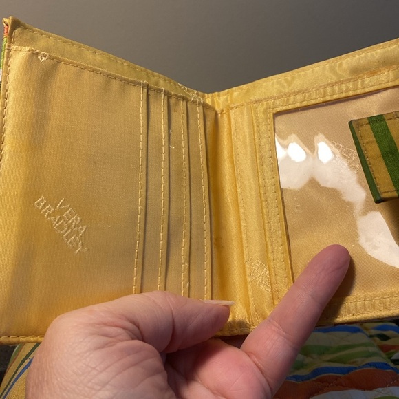 Vera Bradley purse and matching wallet in like new condition - Picture 7 of 8